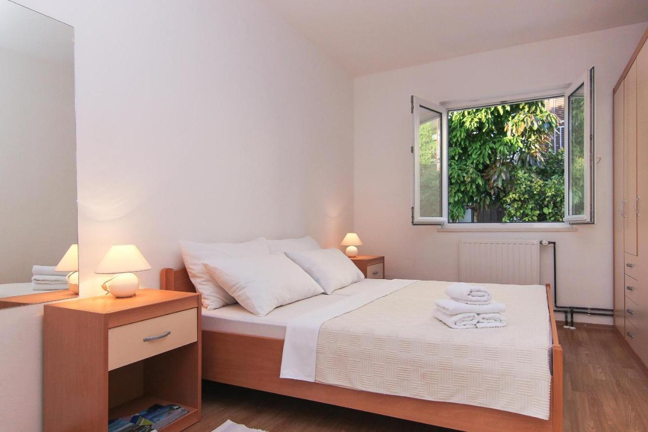 Apartments Villa Alex Podaca Bagian luar foto