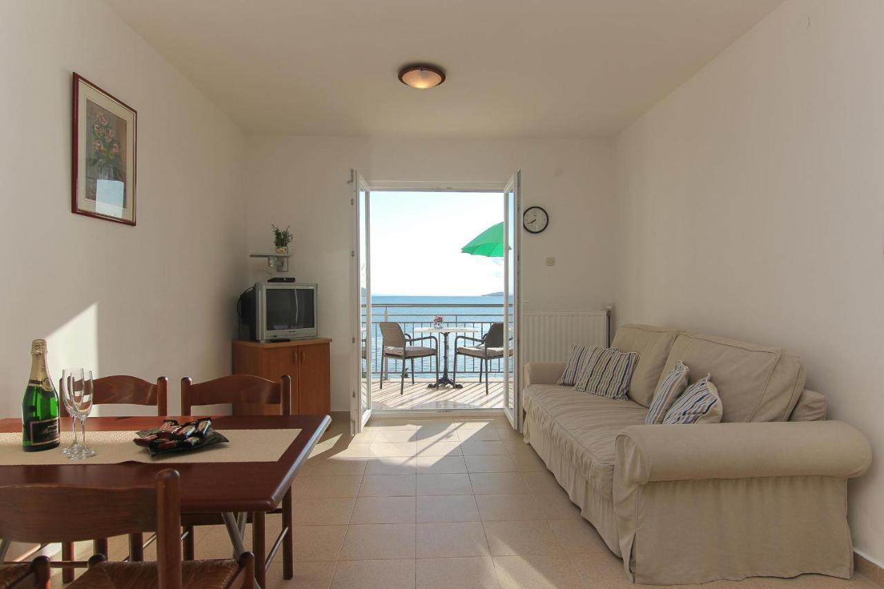 Apartments Villa Alex Podaca Bagian luar foto